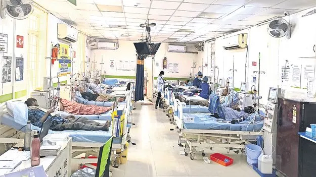 డయాలసిస్‌ యూనిట్‌కు రోగుల తాకిడి