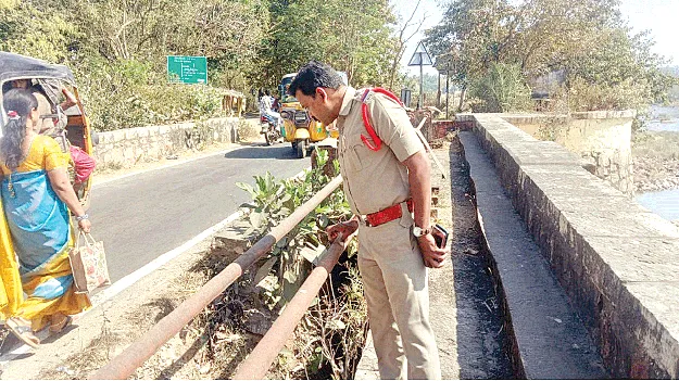 రక్షణ గోడ నిర్మాణానికి ప్రతిపాదన 