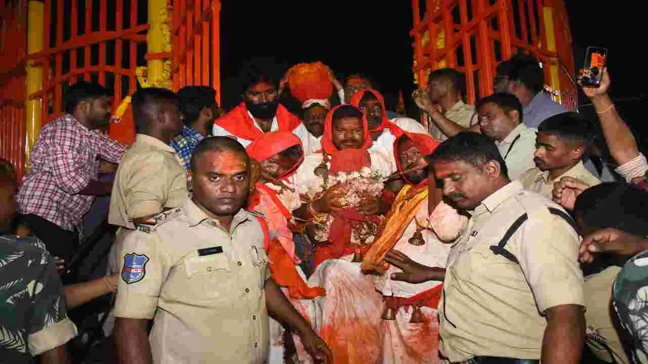 ముగిసిన జనజాతర