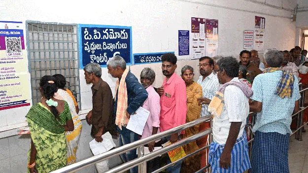 గంటలకొద్దీ ‘ఓపి’గ్గా..! 