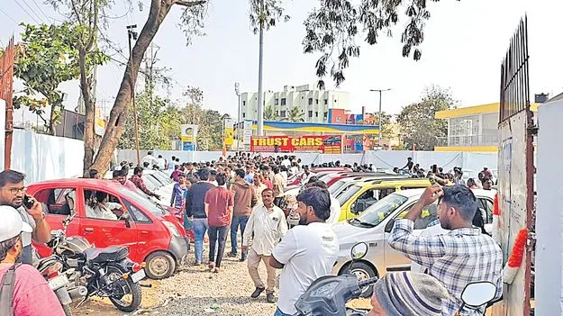 సెకండ్‌ హ్యాండ్‌ కారు.. 26 వేలకే!