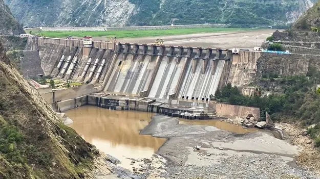 చినాబ్‌పై భారీ పవర్‌ ప్రాజెక్టుకు కేంద్రప్రభుత్వం టెండర్లు