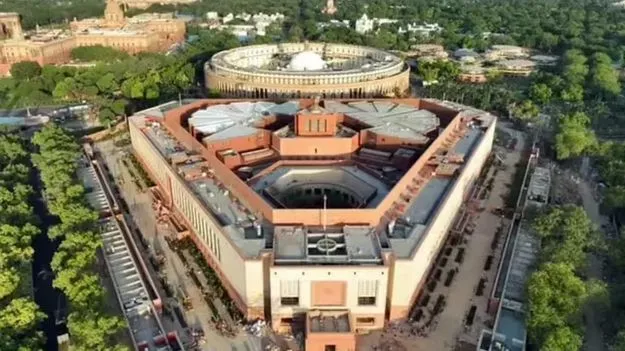 జనాకర్షక బడ్జెట్‌!