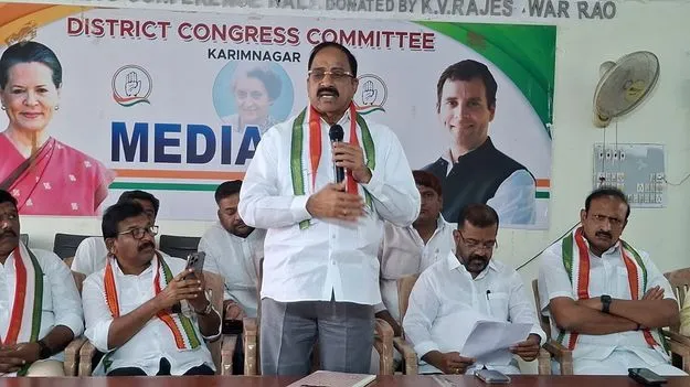  Karimnagar:  నిబద్ధతతో ఉన్నవారికి టికెట్లు ఇచ్చాం