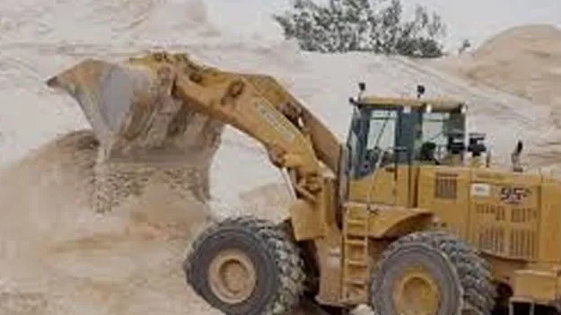 ఇసుక అక్రమాలకు మన ఇసుక-మన వాహనంతో చెక్‌