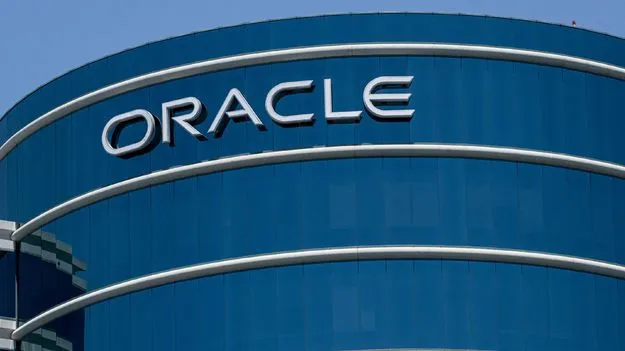 ఒరాకిల్‌లో 30,000 ఉద్యోగాలు కోత!