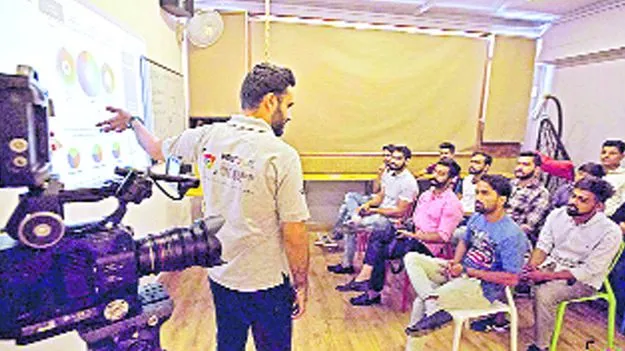 Satyajit Ray Film & TV Institute: సత్యజిత్‌ రే లో పీజీ