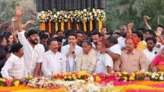 NTRs 30th death Anniversary,: యుగ పురుషుడికి ఘన నివాళి