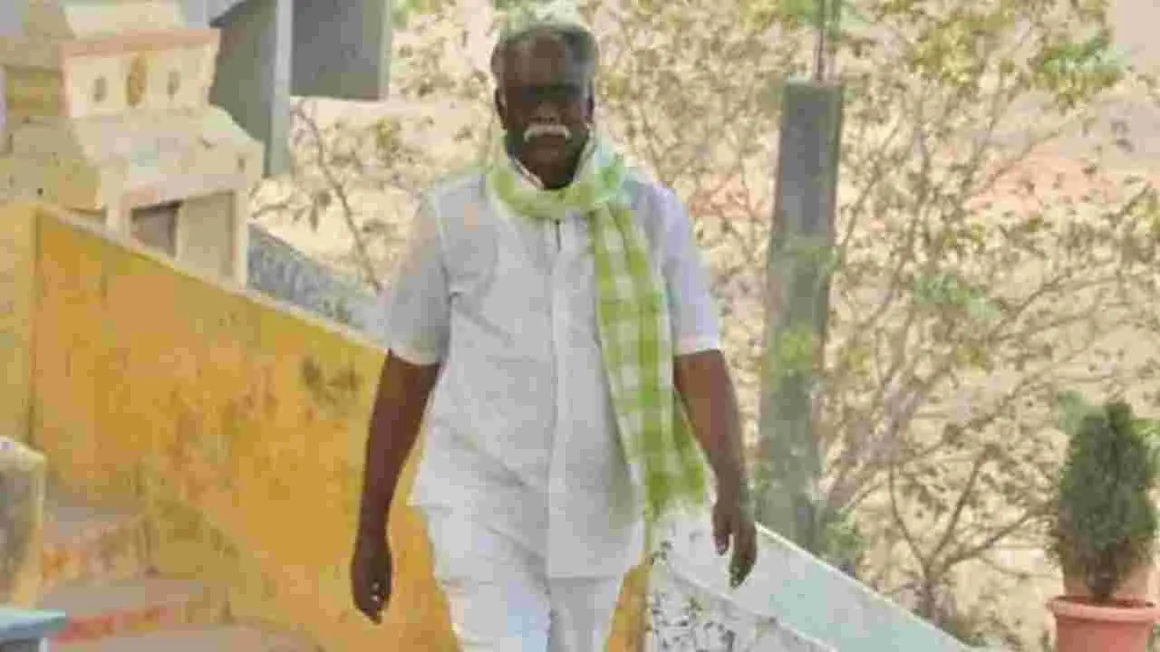 సీపీఎం నుంచి తమ్మినేని సోదరుడి సస్పెన్షన్‌