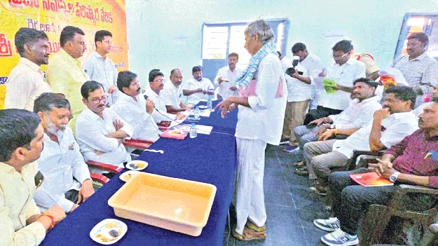 సమస్యలను పరిష్కరిస్తాం 