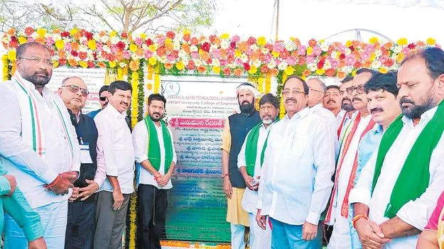 CM Revanth Reddy Vows to Defeat TRS: టీడీపీని దెబ్బతీసిన బీఆర్‌ఎస్‌‌ను బొందపెట్టాలి!