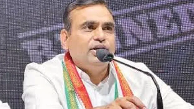 సిట్‌ విచారణను పక్కదారి పట్టించేందుకే నైనీ అంశం తెరపైకి