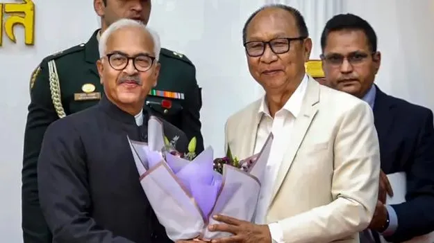 మణిపూర్‌ కొత్త సీఎంగా ఖేమ్‌చంద్‌ ప్రమాణం