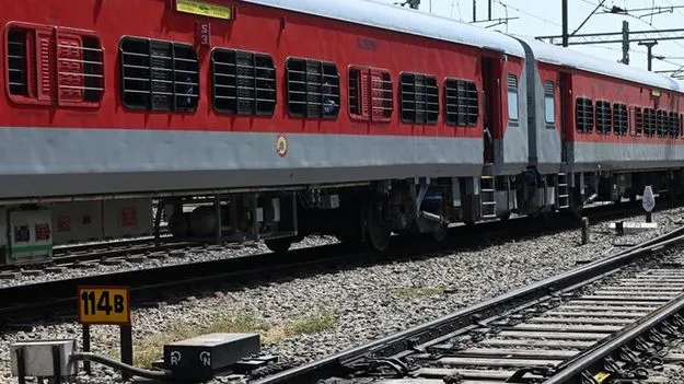 ‘ఆర్‌ఏసీ‘లో బెర్త్‌ రాకుంటే టికెట్‌ చార్జీలో కొంత తిరిగివ్వాలి!