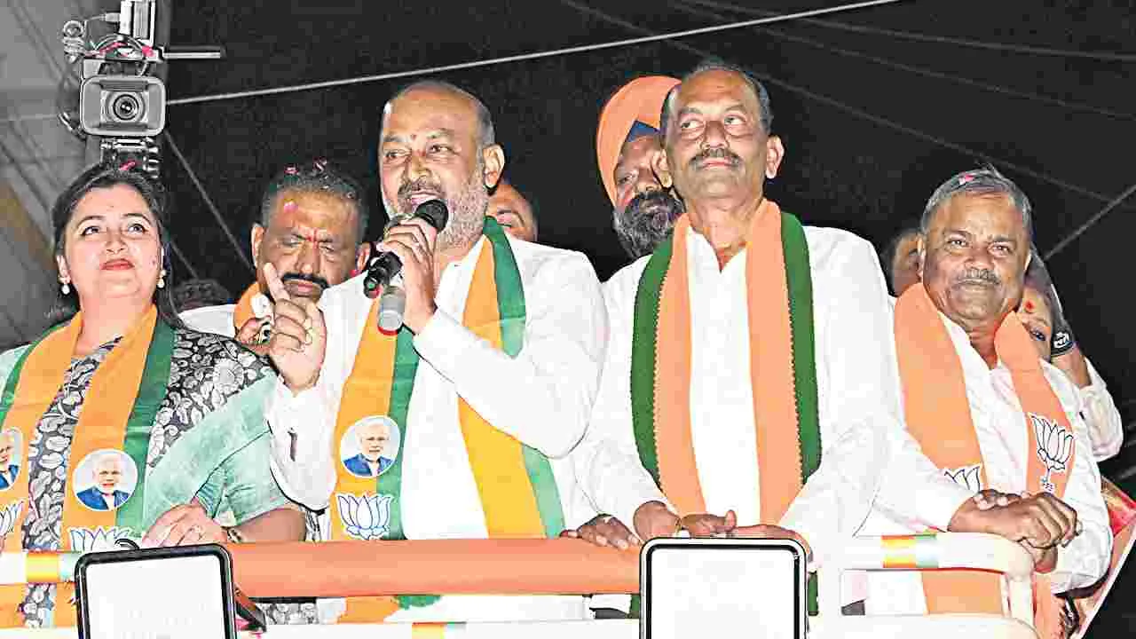 కాంగ్రెస్‌, ఎంఐఎం 100కోట్ల డీల్‌