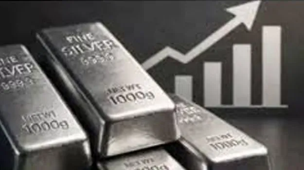 ఒక్క రోజే రూ.40,500 పెరిగిన వెండి