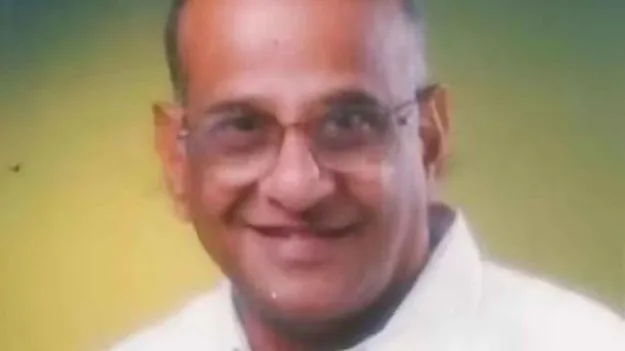 పోలియో పీడితుల పాలిట దేవుడు
