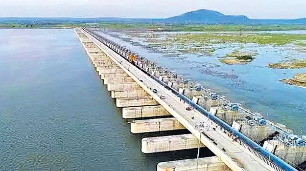Kaleshwaram Project: కాళేశ్వరం బ్యారేజీలపై సర్కారుతో అమీతుమీ!