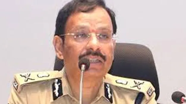 ఆ ఏడు కేసులేవో తెలియజేయండి