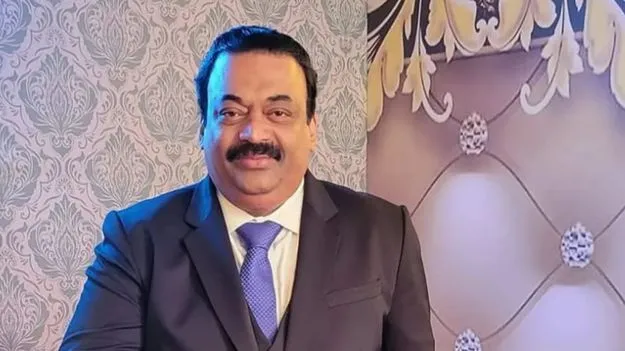 కాన్ఫిడెంట్‌ రియల్‌ ఎస్టేట్స్‌ ఫౌండర్‌ సీజే రాయ్‌ ఆత్మహత్య 