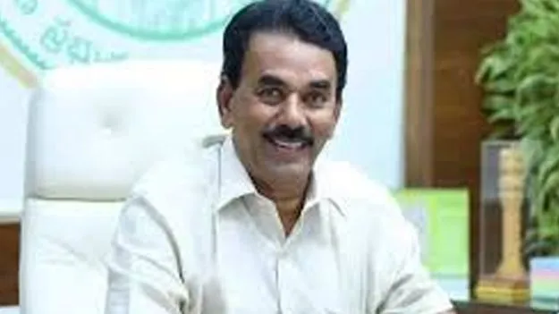 అధికారులపై దాడులు చేస్తే ఉపేక్షించం