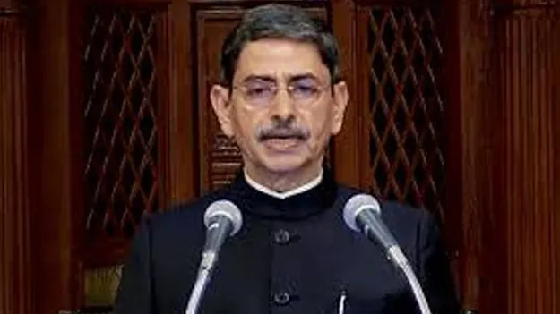 స్టాలిన్‌, విజయన్‌ ప్రభుత్వాలతో గవర్నర్ల లడాయి!