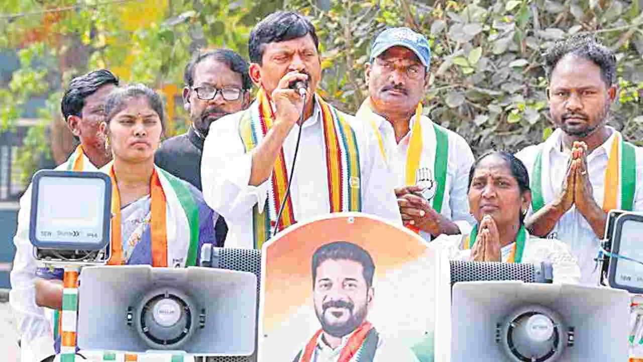 పేదల ఇళ్లకన్నా కాళేశ్వరం కమీషన్లే ముఖ్యమయ్యాయి