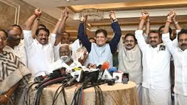 ఎన్డీఏ కూటమిలోకి టీటీవీ దినకరన్‌