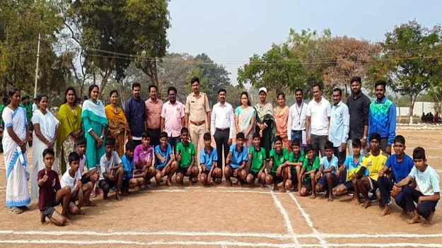 విద్యార్థి దశలో క్రీడలు కీలకం