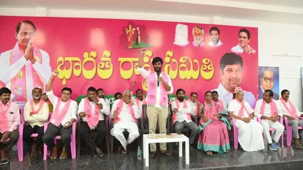 మున్సిపల్‌ ఎన్నికల్లో మెజార్టీ స్థానాలు సాధించాలి