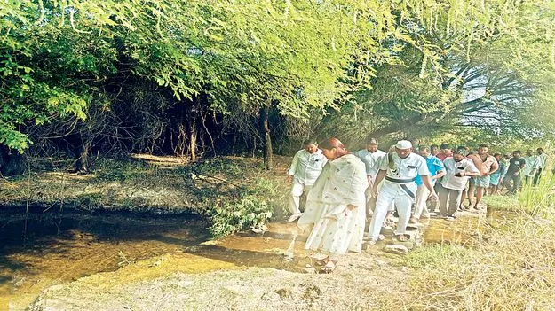 కానాల చెరువును సందర్శించిన కలెక్టర్‌ 