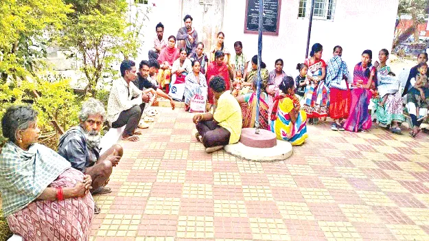 పాపం గిరిజనులు..