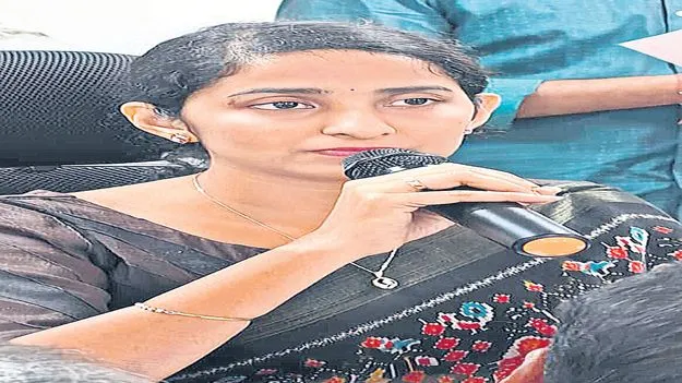 గణతంత్ర వేడుకలు ఘనంగా నిర్వహించాలి 