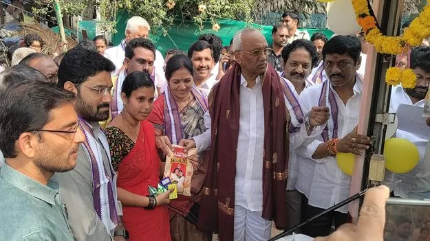 ప్లాస్టిక్‌ వ్యర్థాలివ్వండి.. సరుకులు తీసుకెళ్లండి