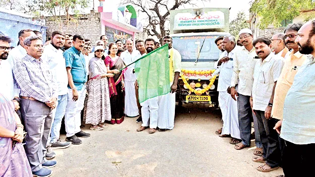 పకడ్బందీగా చెత్త సేకరణ, పారిశుధ్య నిర్వహణ