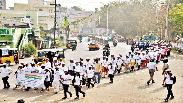 ప్రజాస్వామ్య పరిరక్షణలో ఓటు కీలకం