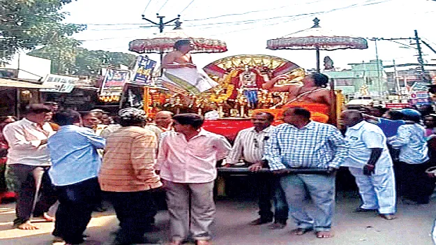 వేణుగోపాలుడి బ్రహ్మోత్సవాలు ప్రారంభం 