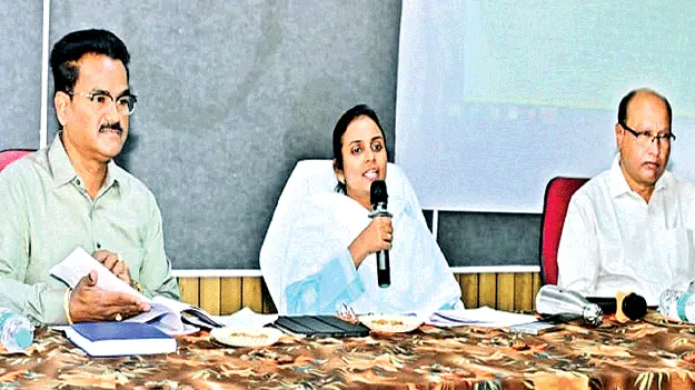 ‘పది’ ఫలితాల్లో అగ్రస్థానం సాధిద్దాం