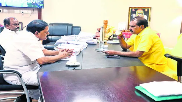 FORMER MINISTER: నియోజకవర్గ అభివృద్ధికి నిధులు ఇవ్వండి