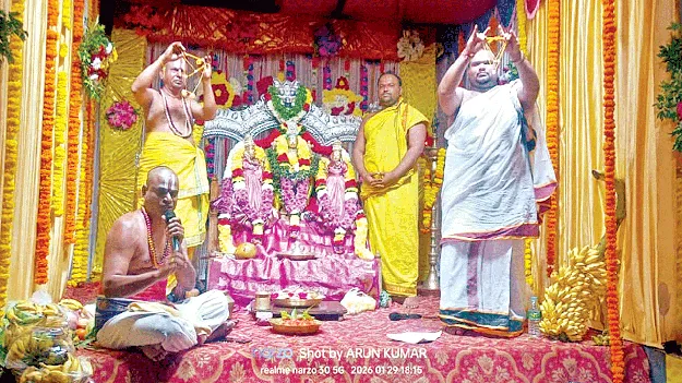 కన్నుల పండుగగా..