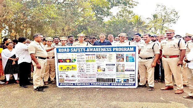 డ్రైవర్లు వైద్య పరీక్షలు చేయించుకోవాలి 