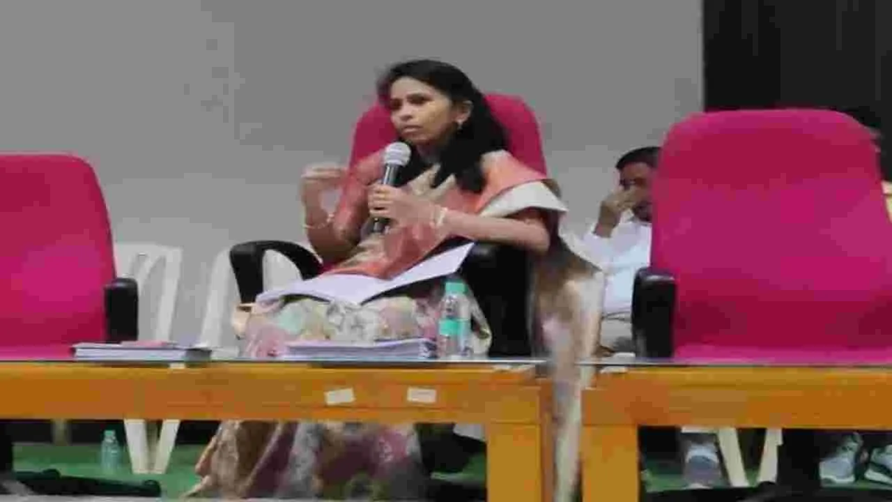 Peddapalli:  మున్సిపల్‌ ఎన్నికలు ప్రశాంతంగా నిర్వహించడానికి సహకరించాలి