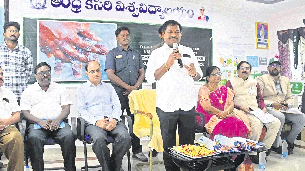 ఉపాధ్యాయులు విద్యార్థుల సంరక్షకులు