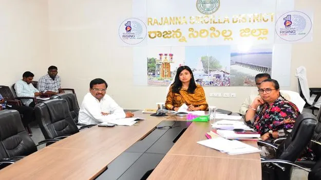 బీఎల్‌వోలు తప్పనిసరిగా క్షేత్రస్థాయికి వెళ్లాలి