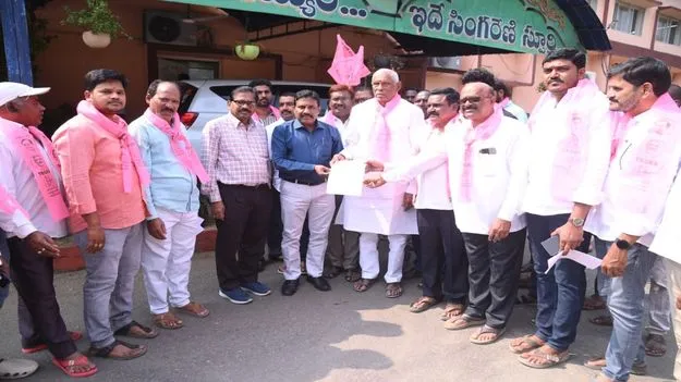 సింగరేణిని దోచుకుంటున్న కాంగ్రెస్‌ నాయకులు