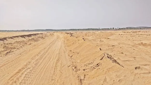 ఇసుక కష్టాలకు...చెక్‌!