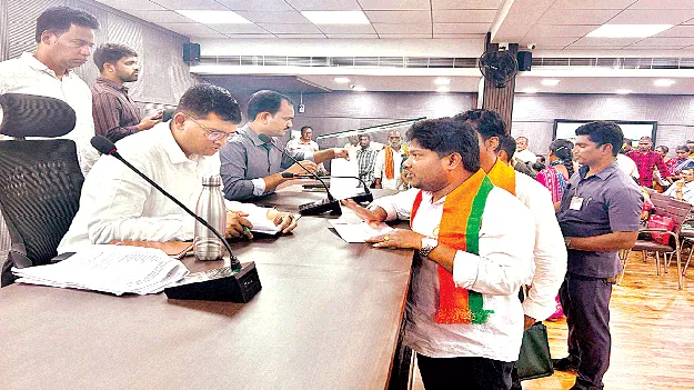  చదువుపై దృష్టి సారించాలి: కలెక్టర్‌