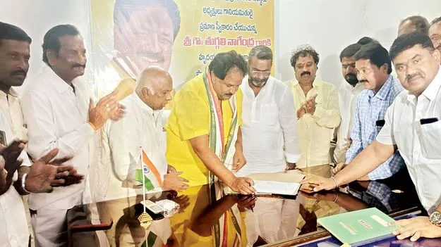 గ్రంథాలయాల బలోపేతానికి కృషి