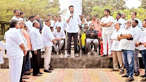 నగరంలో పార్కులను అభివృద్ధి చేస్తాం