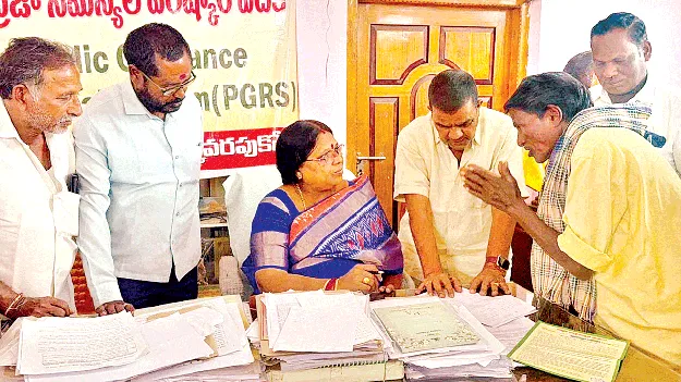 సమస్యల పరిష్కారానికే ప్రజా దర్బార్‌